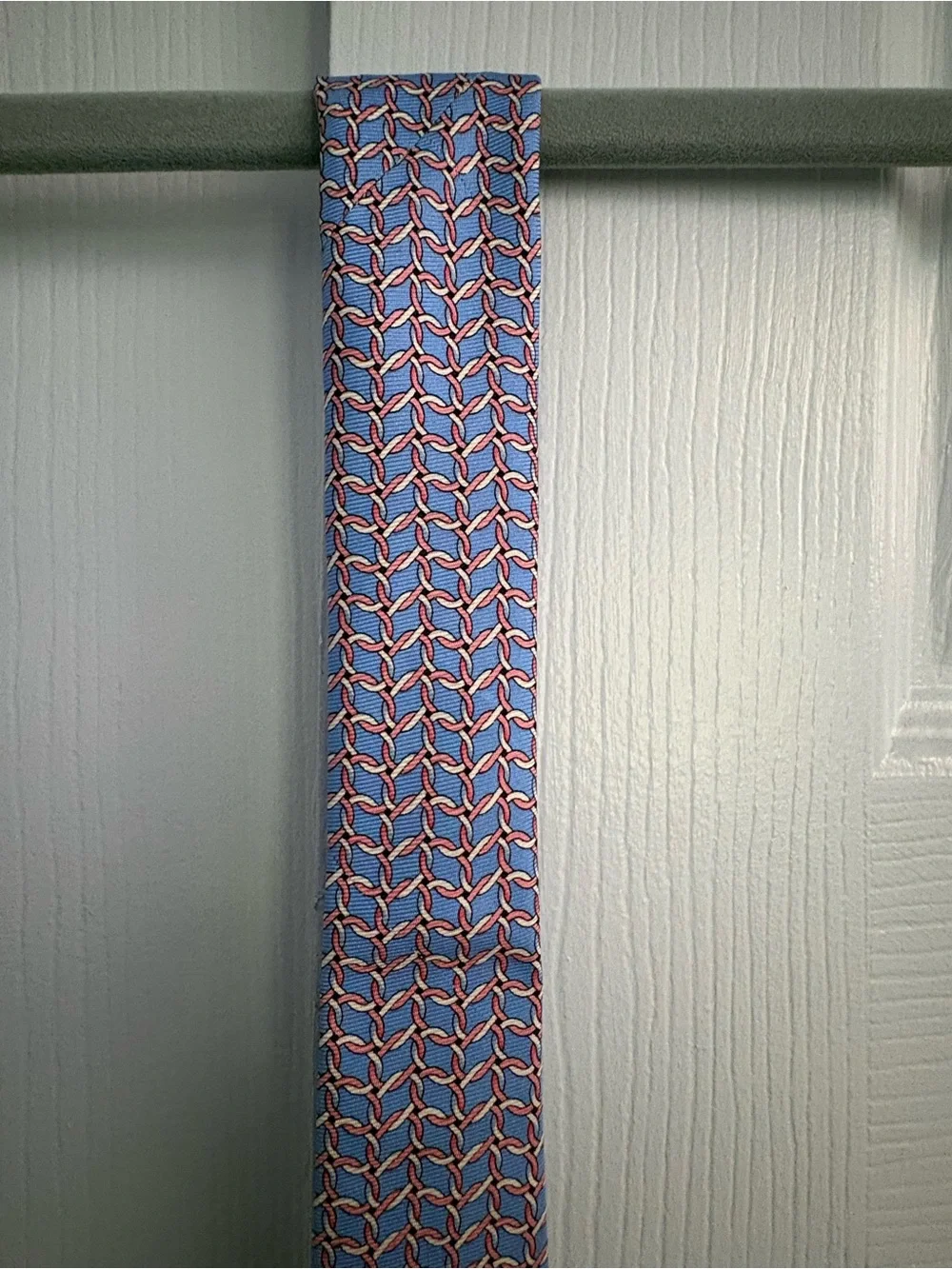 Brooks Brothers Blue and Pink Geometric Silk Tie